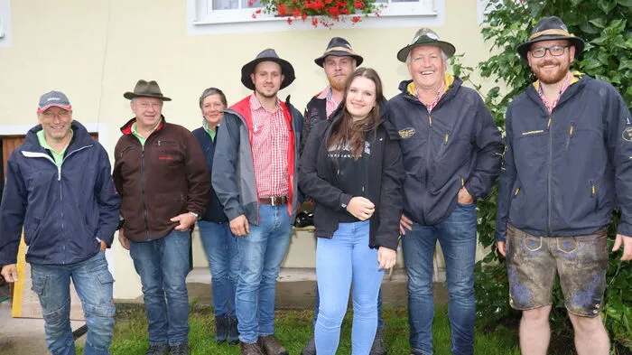 Bereits zum 26. Mal lud der Traktor- und Oldtimerclub Edelschrott zum beliebten Treffen beim Gasthaus Wartinger in Edelschrott/St.Hemma ein.