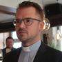 Pfarrer Andreas Monschein ruft zum Feiern zu Hause auf