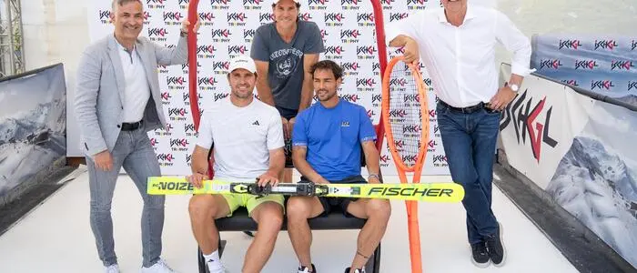 Günther Zangerl (links) und Edwin Weindorfer (rechts) mit den ehemaligen Assen Mischa Zverev, Tommy Haas und Fabio Fognini