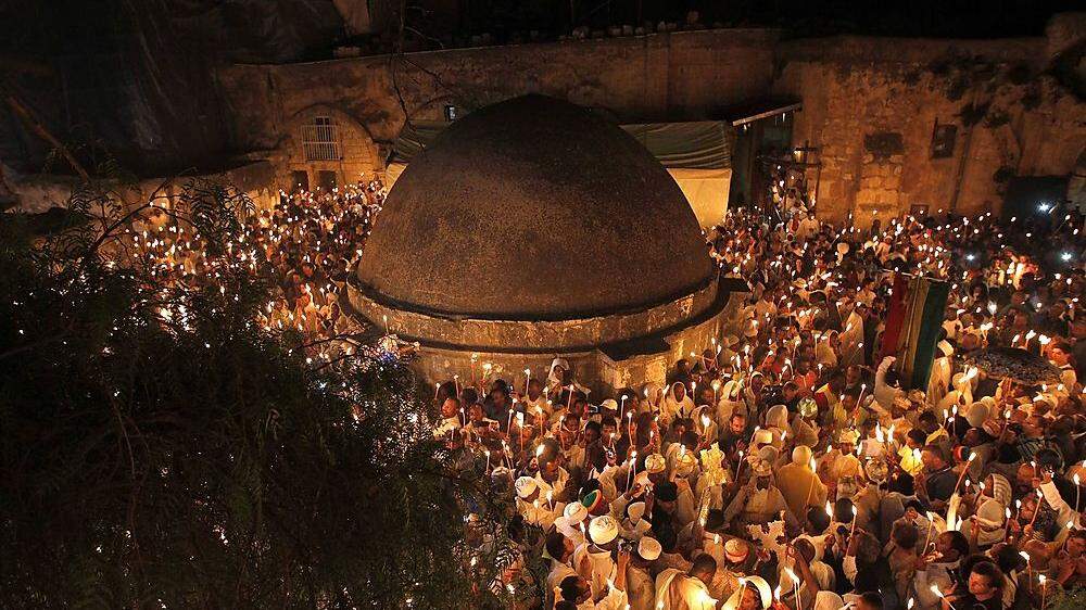 Die Äthiopischen Christen feiern die Auferstehung Jesu traditionell auf dem Dach der Grabeskirche