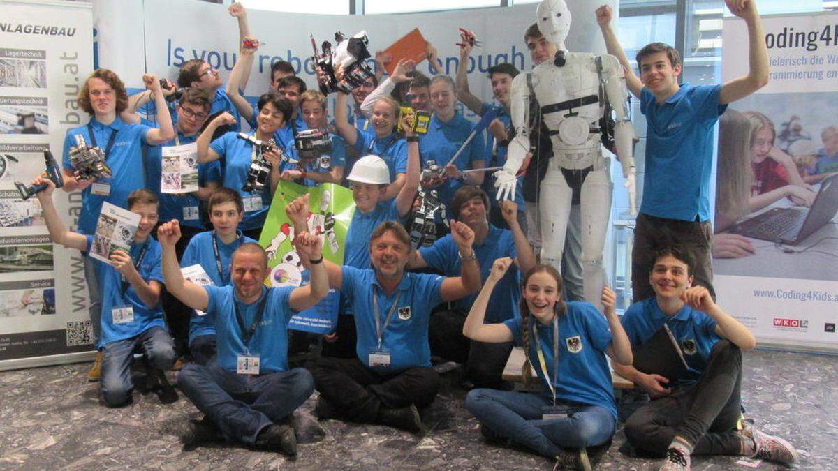 Das erfolgreiche Team der HTL Weiz beim RobocupJunior