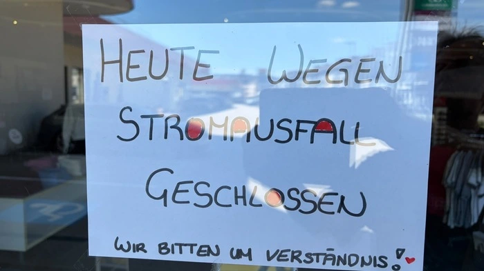 Dieser Zettel hing etwa auf dem Texttilgeschäft „Mister Lady“ im City Center in Völkermarkt
