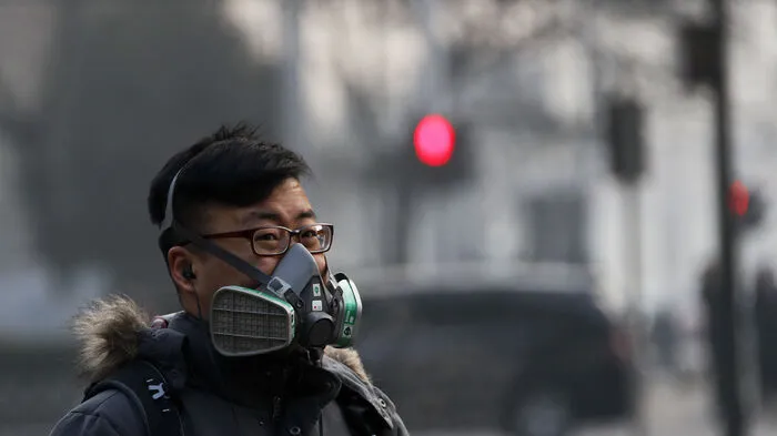 Säugetiere, Fische, Vögel, Würmer, Käfer, Algen, Pilze, Pflanzen - es gibt Millionen Arten auf der Welt. Doch die Vielfalt ist vielerorts bedroht - durch den Klimawandel, Umweltverschmutzung, Wilderei oder die Vernichtung von Lebensraum zum Beispiel. Die meisten Probleme verursacht der Mensch.