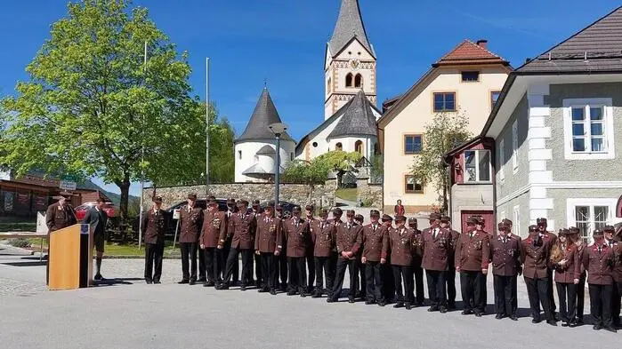 Im Rahmen der traditionellen Florianifeier gedachten die Feuerwehren Feistritz, Peterdorf und St. Peter am Kammersberg am Sonntag ihres Schutzpatrons, des heiligen Florian.