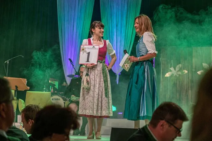 Kandidatin Nummer eins: Ulrike Aigner, 22, aus St. Georgen im Attergau ist Kindergartenpädagogin und als Früherzieherin für die 2- bis 3-Jährigen zuständig