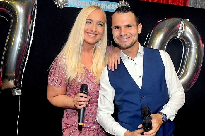 Als Moderatoren fungierten Marlena Martinelli und Daniel Düsenflitz.