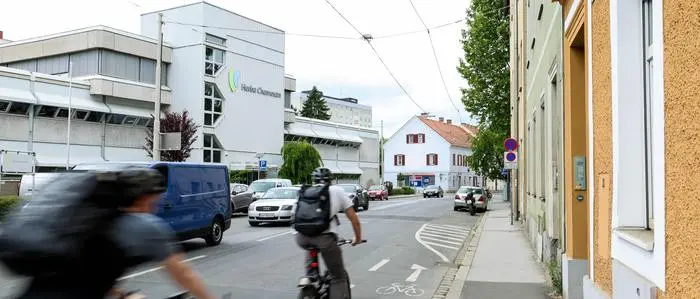 Derzeit endet der Radstreifen in der Petersgasse kurz nach der Kreuzung Waltendorfer Gürtel 