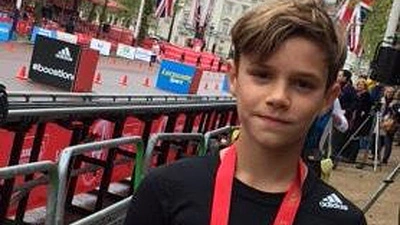 Romeo den nicht ganz fünf Kilometer langen Lauf in 18 Minuten und 54 Sekunden