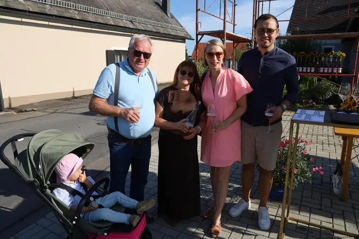 Seit Jahrzehnten sorgt die Weinbaufamilie Müller in Klöch bei ihren Weinpräsentationen für Überraschungen. 