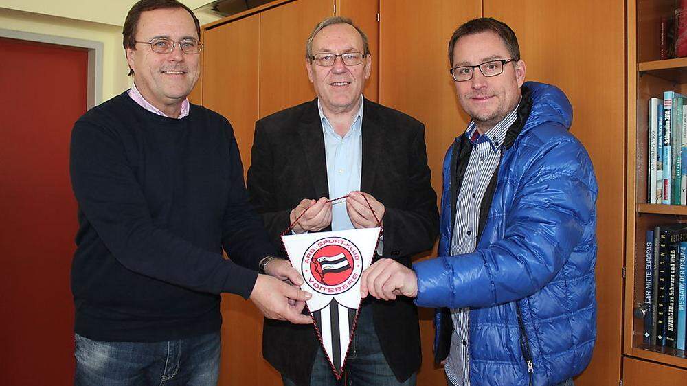 Hans Joachim Waldhaus (links) freut sich schon auf das erste Bezirksderby seit sieben Jahren