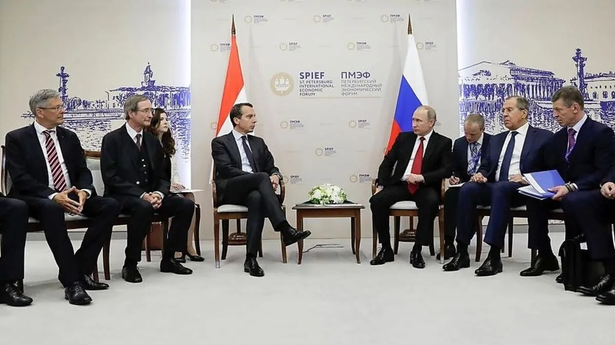 Peter Kaiser mit Christian Kern bei Wladimir Putin