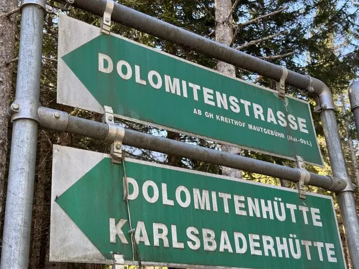 Die Dolomitenstraße führt ins Herzen der Dolomiten und gehört zu den beliebtesten Ausflugsstraßen in Osttirol