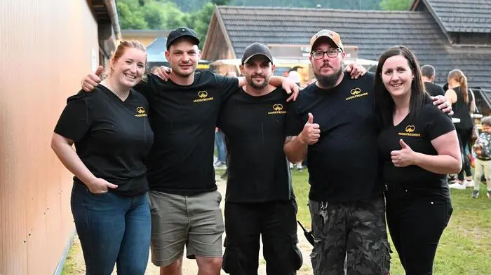 Die Musikfreunde Brückl besteht aus fünf Mitgliedern, darunter auch die Organisatorin Sabrina Petschacher und der Obmann Christopher Raunigg. Am Bild v.l. Sabrina Petschacher, Christopfer Raunigg, Kerin Jarnitz, Florian Kanz, Petra Kanz