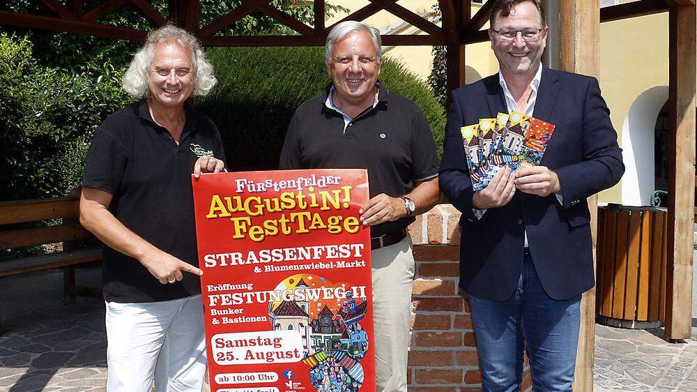Tourismusvorsitzender Josi Thaller, Bürgermeister Werner Gutzwar und Kulturreferent Hermann Großschedl laden zu den Augustini-Festtagen