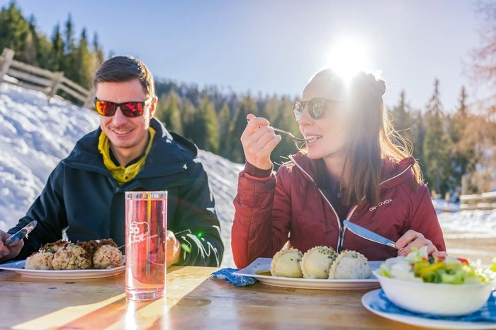Regionale Köstlichkeiten beim Einkehrschwung