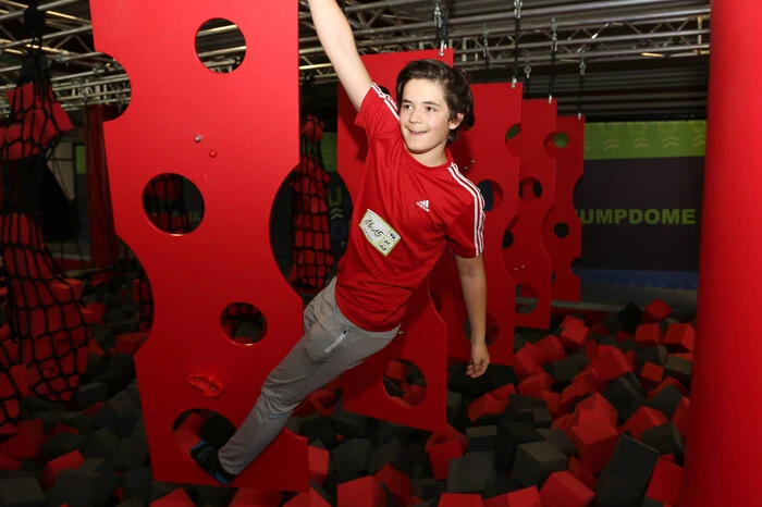 Neben den Trampolinen gibt es auch einen sogenannten Ninja-Bereich.