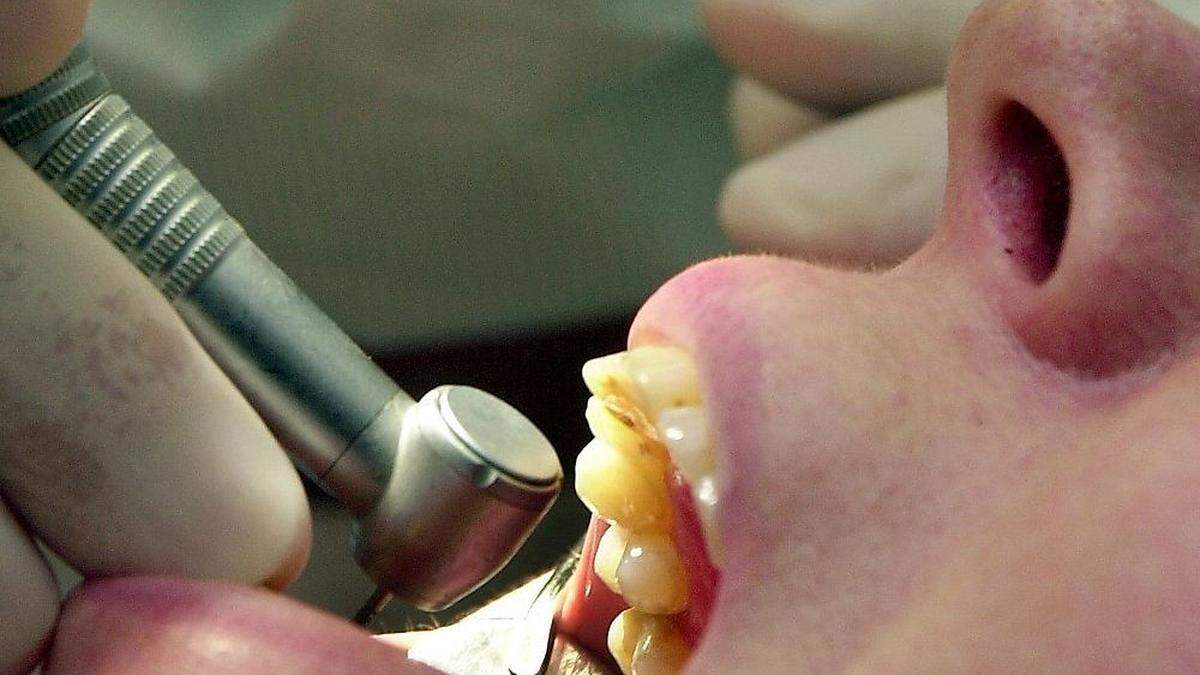 In Corona-Zeiten wird das Bohren für Zahnärzte zum Sicherheitsrisiko 