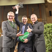 WK-­Steiermark-Präsident Josef Herk, ­„Meister des Jahres“ Admir Suljic und Spartenobmann Hermann ­Talowski