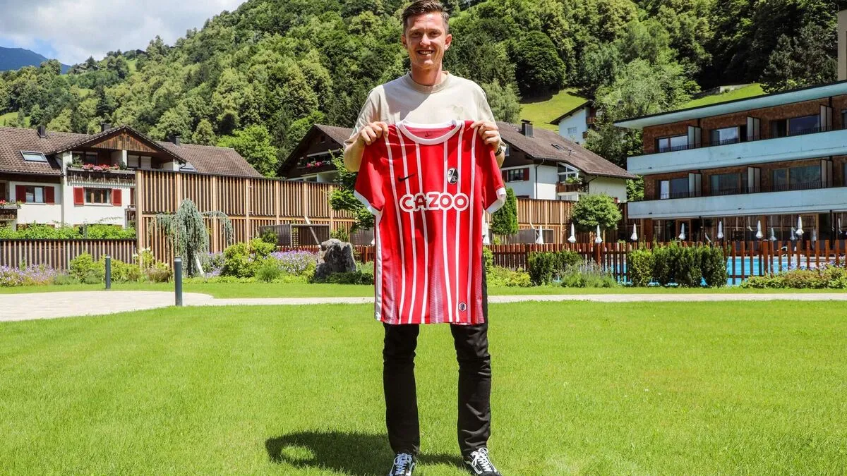 Michael Gregoritsch läuft künftig für den SC Freiburg auf.
