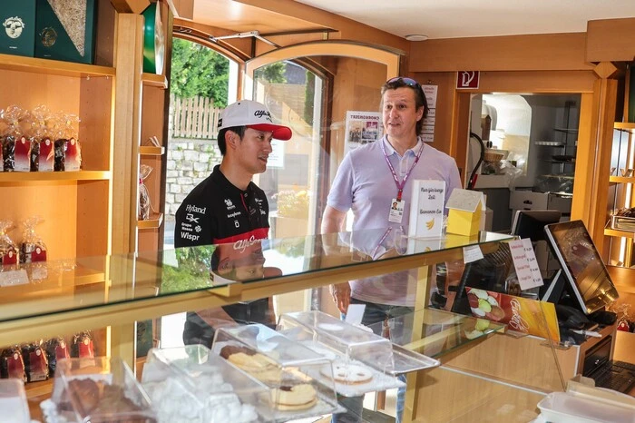 Auch wenn Formel-1-Fahrer nicht viel Süßes essen dürfen: Gustieren ist erlaubt.