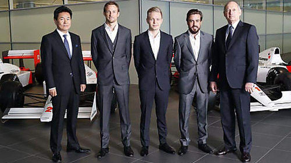 Neues McLaren-Zeitalter. Yasuhisa Arai, Jenson Button, Kevin Magnussen, Fernando Alonso, Ron Dennis (v. l.)