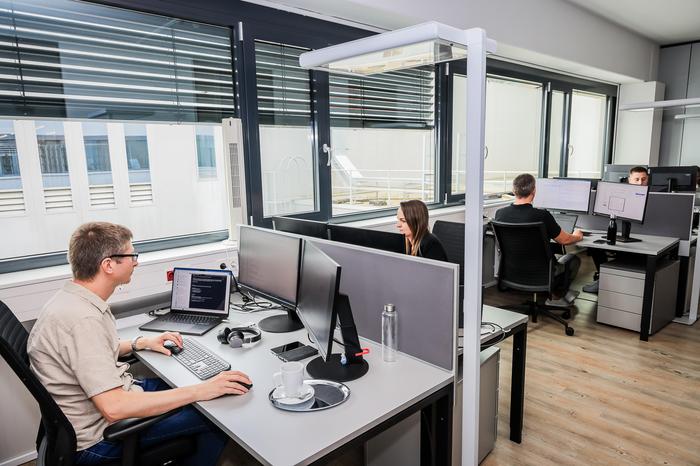 Blick ein ein ICS-Büro in Wernberg. „Wir sind systemrelevant“