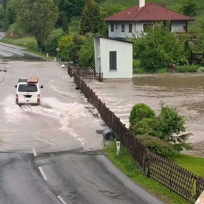 Die Mürz trat nach Unwettern in Neuberg über die Ufer