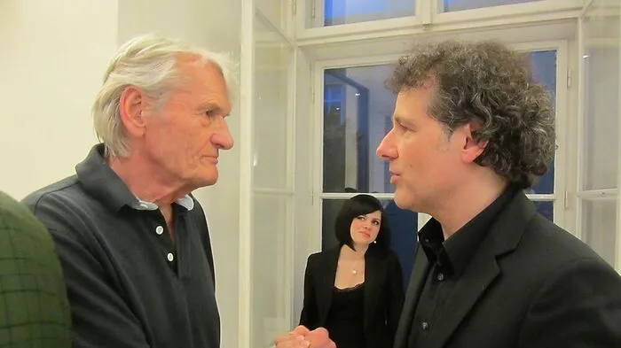 Bernd Holzgruber mit dem Gitarristen Alexander Swete 2012