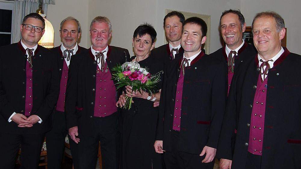 Hellmuth Koch, Bernhard Zlanabitnig, Karl Klinar mit Ehefrau Sigrid, Harald Grossegger, Josef Possegger, Sigi Leitner und Michael Waschnig