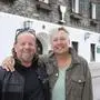 Peter (63) und Christine Pilsl (50) vor ihrem Lokal