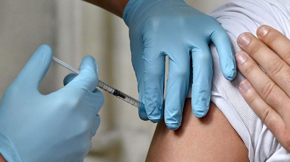 60 Prozent der Österreicherinnen und Österreicher ab 12 Jahre haben bereits zwei Impfdosen gegen das Coronavirus erhalten