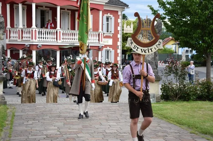Mit dabei waren auch fünf Kapellen aus anderen österreichischen Orten mit dem Namen St. Veit. Eine Tradition, die es seit 25 Jahren gibt.