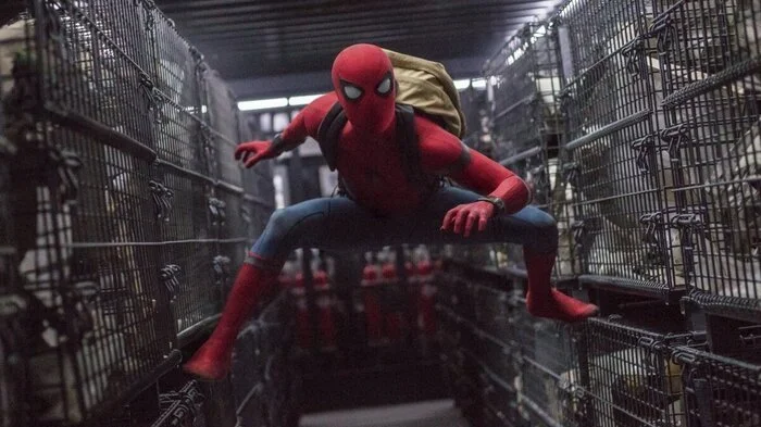 Tobey Maguire hat es getan, Andrew Garfield auch, und nun ist Tom Holland an der Reihe ...