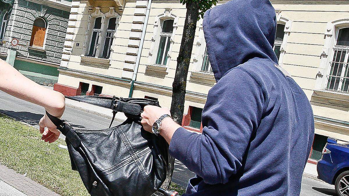 Ein Handtaschenraum ereignete sich vormittags in Villach (Symbolfoto)