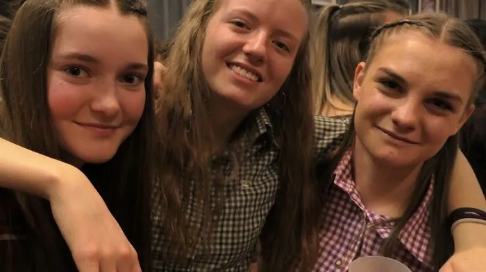 Die Volkstanzgruppe Obertilliach lud zum großen Osterball im Kultursaal ein
