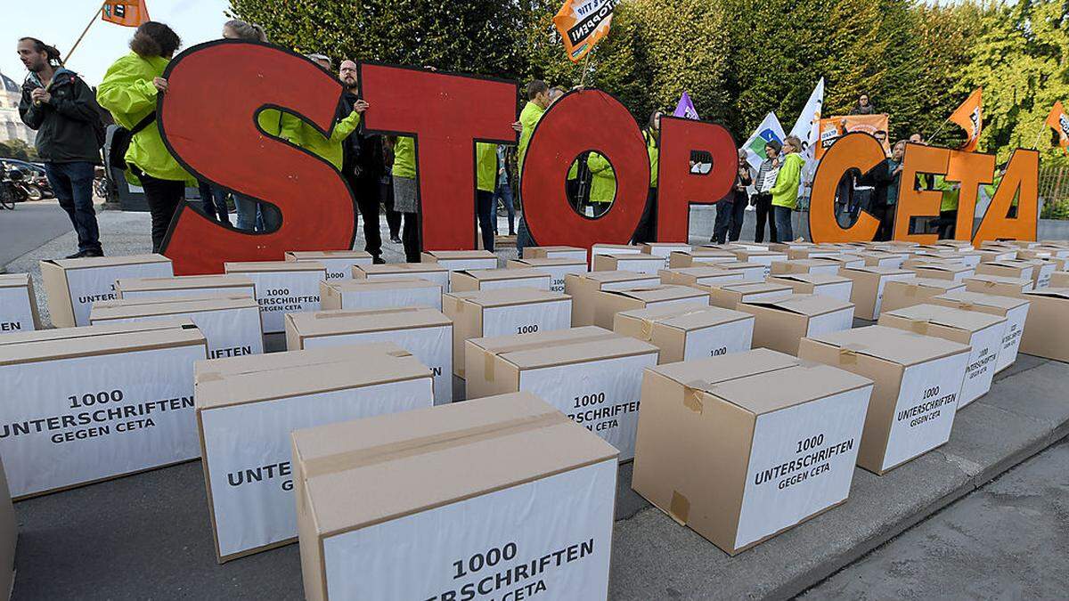 Die vielen Kundgebungen gegen Ceta haben das Abkommen zwar nicht verhindert, aber verändert