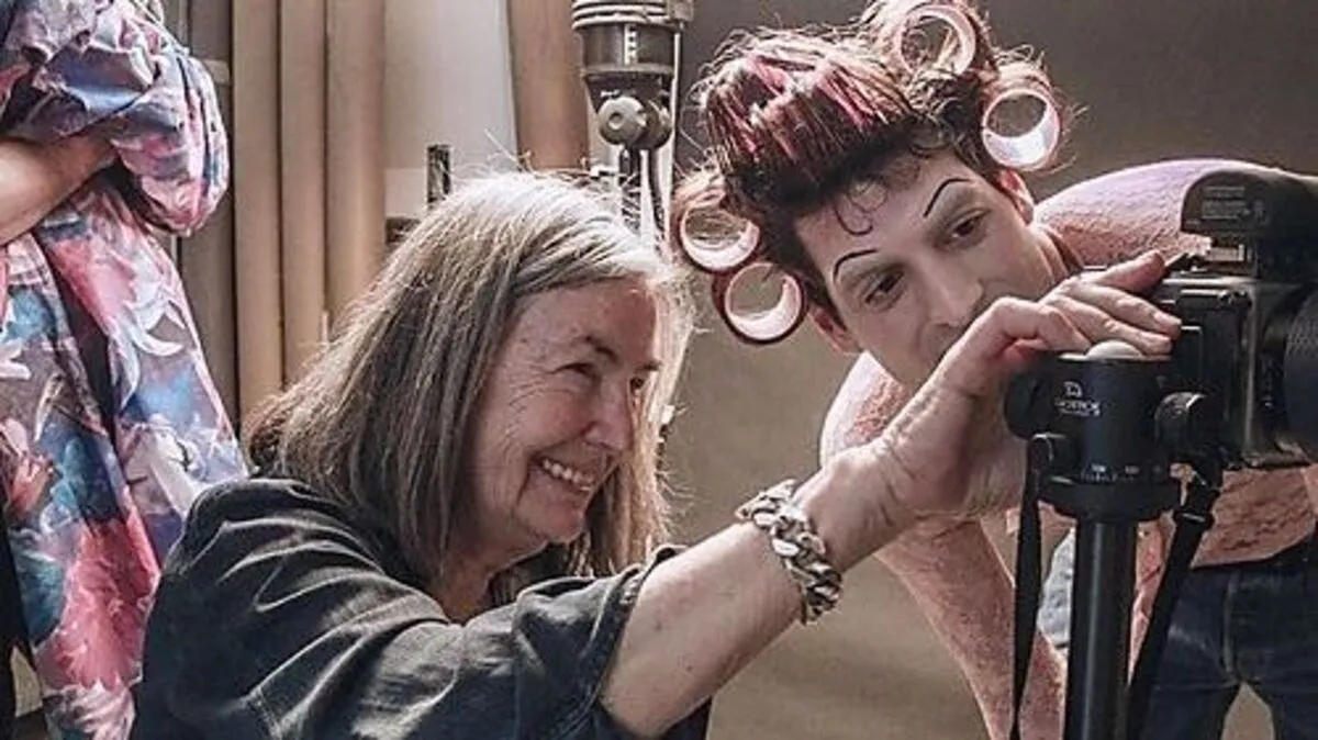 Der Fotopionierin Elfie Semotan bei ihrer Arbeit über die Schulter schauen