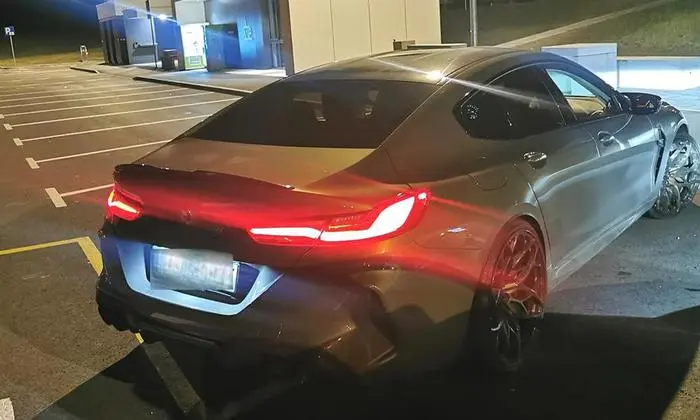 BMW M8 Gran Coupe fährt mit M Driver's Package 305 km/h statt 250 km/h schnell