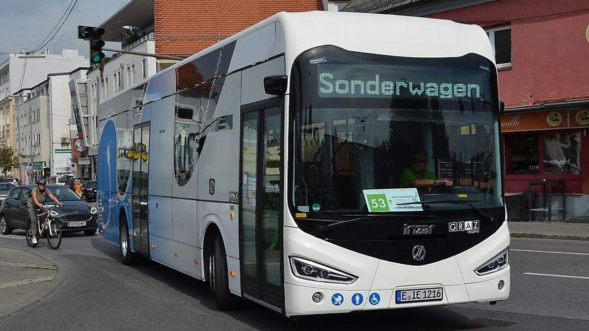 12 Meter lang ist dieser Niederflurbus von Irizar