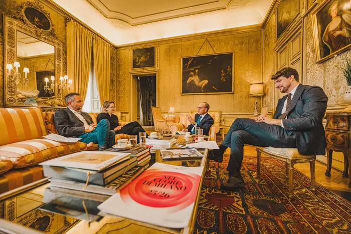 Pugliese beim Interview mit Christina Traar und Ronald Schönhuber in der italienischen Botschaft in Wien