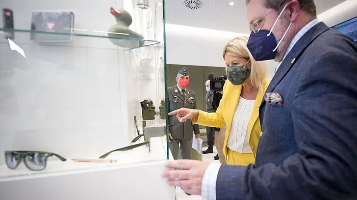 Der "Checkpoint MaHü" soll das Bundesheer als "attraktiven Arbeitgeber" bewerben, so Verteidigungsministerin Klaudia Tanner.