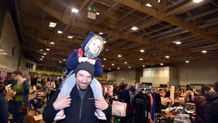 Auf dem zweitägigen Baby- und Kinderflohmarkt in der Klagenfurter Messehalle 4 war schon am ersten Tag, dem Samstag, wieder sehr viel los.
