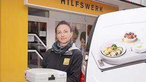 Täglich beliefert Doris Freißegger rund 50 Haushalte im Bezirk Spittal mit „Essen auf Rädern“