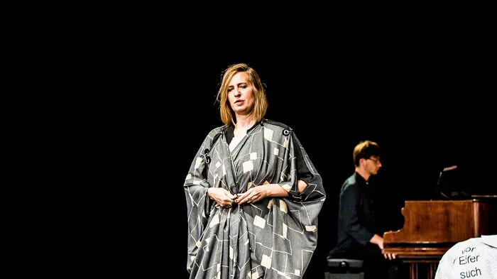Die Wiener Schauspielerin Maxi Blaha tauchte in die Gedankenwelt von Ingeborg Bachmann und Elfriede Jelinek ein.