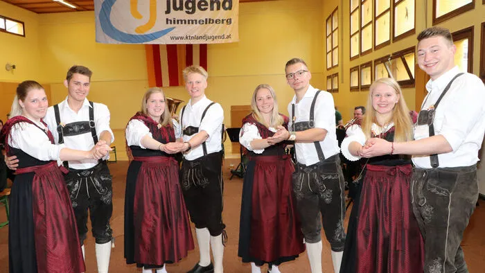 Der Auftanz wurde von Landjugend Arriach unter Rosina Brandstätter (Leiterin-Stvr.) durchgeführt.