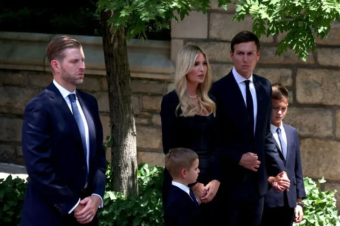 Eric Trump, Ivanka Trump und Jared Kushner bei der Trauerfeier.