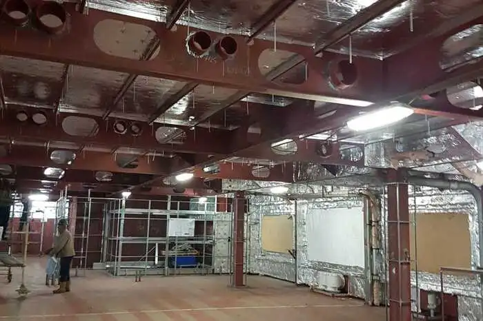 So sieht es auf einem Kreuzfahrschiff aus, wenn Messner für den Innenausbau engagiert wird ...