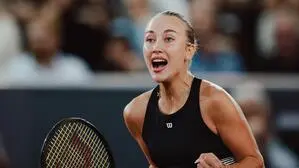 Anastasia Potapova jubelte über den Finaleinzug