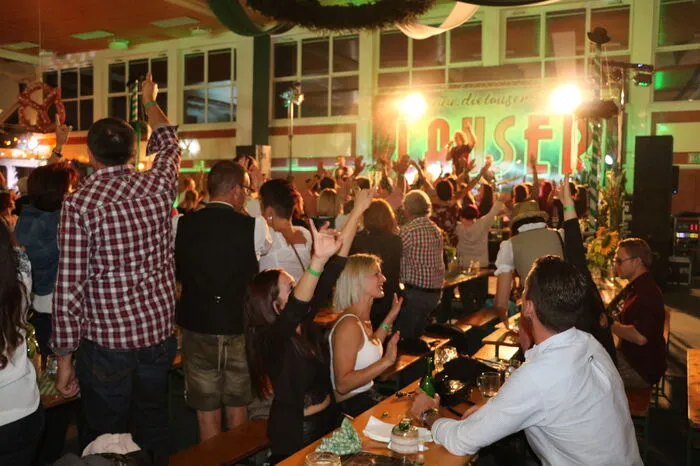Das Oktoberfest ging im Rahmen des Markfestes über die Bühne. Organisiert wurde es von der Marktmusik Sinabelkirchen.