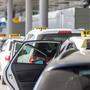 Autoschlangen bei den Taxiständen: Wie in vielen anderen Branche herrscht auch bei den Taxis derzeit Stillstand